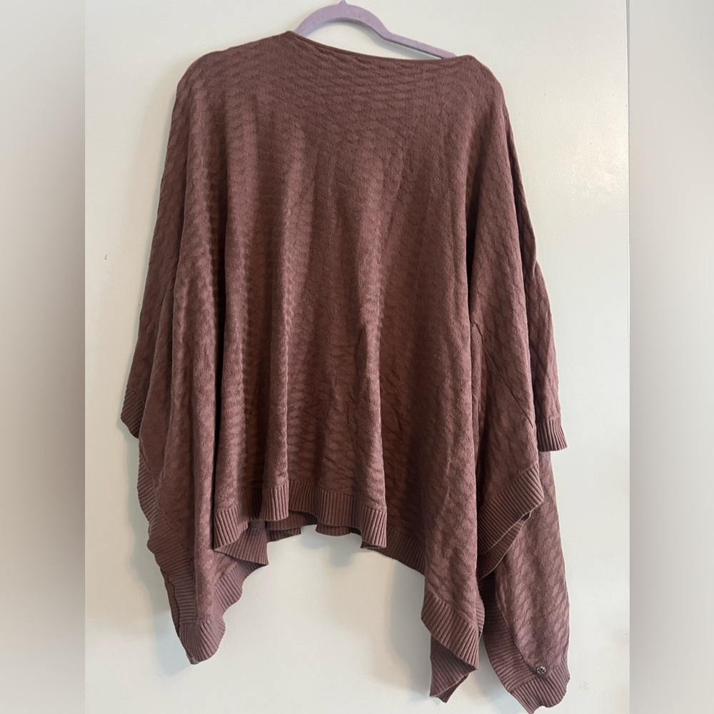 Lululemon poncho